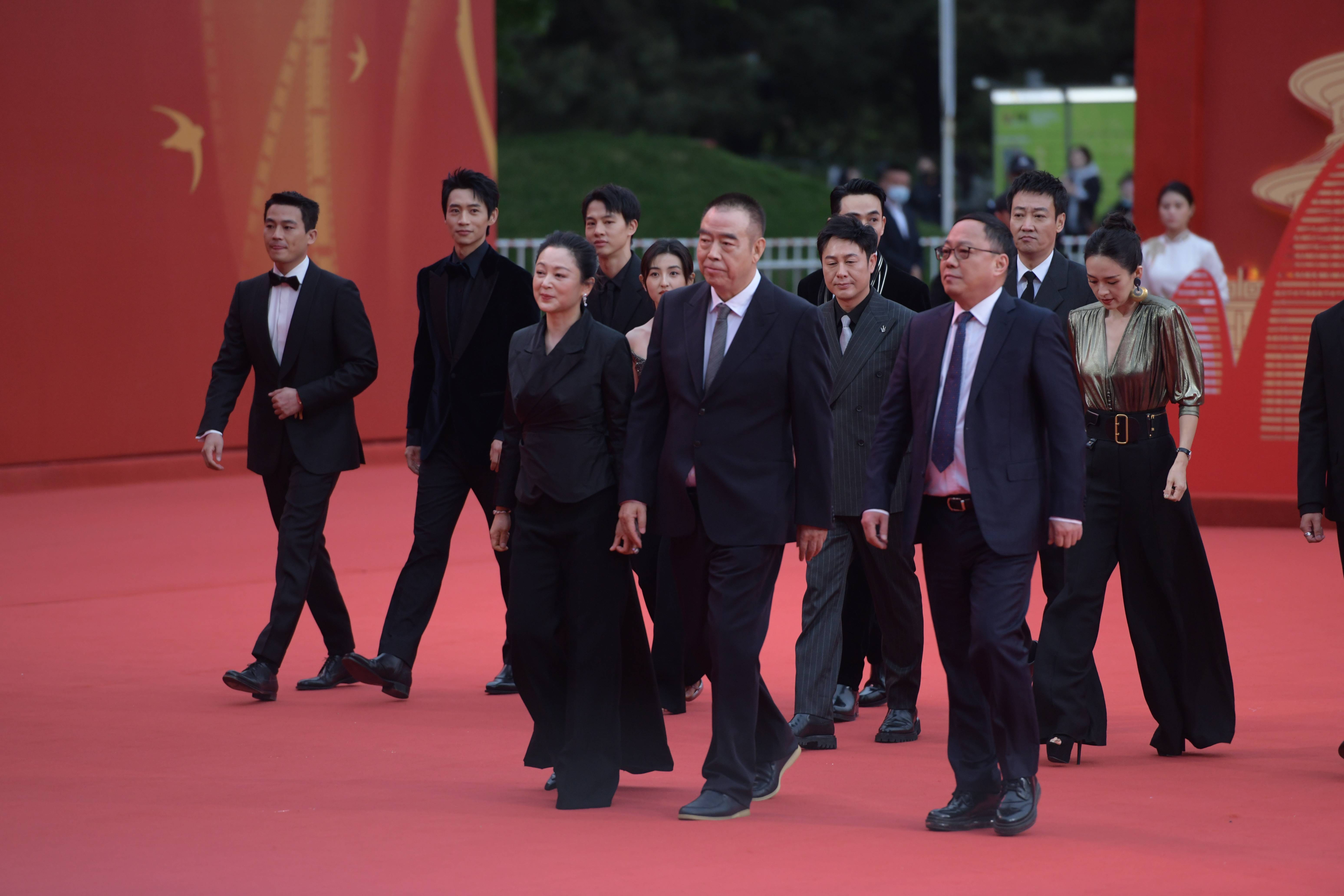 陈凯歌《志愿军：雄兵出击》国庆上映 陈红透露影片还在拍摄中 (图2)