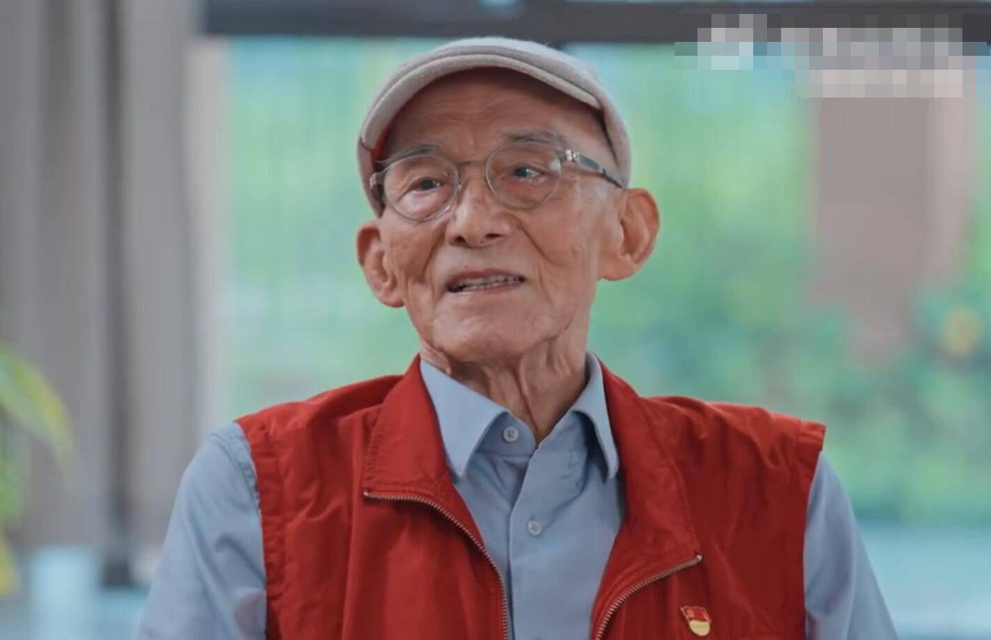 92岁游本昌和妻子现状曝光!谈住养老院原因力破“子女不孝”谣言 (pic1) 92岁游本昌和妻子现状曝光!谈住养老院原因力破“子女不孝”谣言 (pic1)