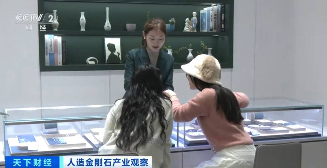 “保值神话”破灭!1.4万元买入如今只能卖200元,网友:早知道买黄金了 (pic2) “保值神话”破灭!1.4万元买入如今只能卖200元,网友:早知道买黄金了 (pic2)