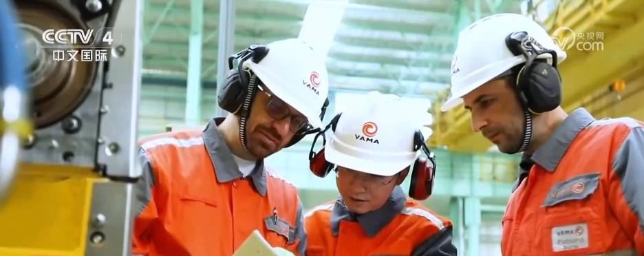 购在中国、出口中国、投资中国 打好政策“组合拳” 提振消费做大市场 (pic5) 购在中国、出口中国、投资中国 打好政策“组合拳” 提振消费做大市场 (pic5)