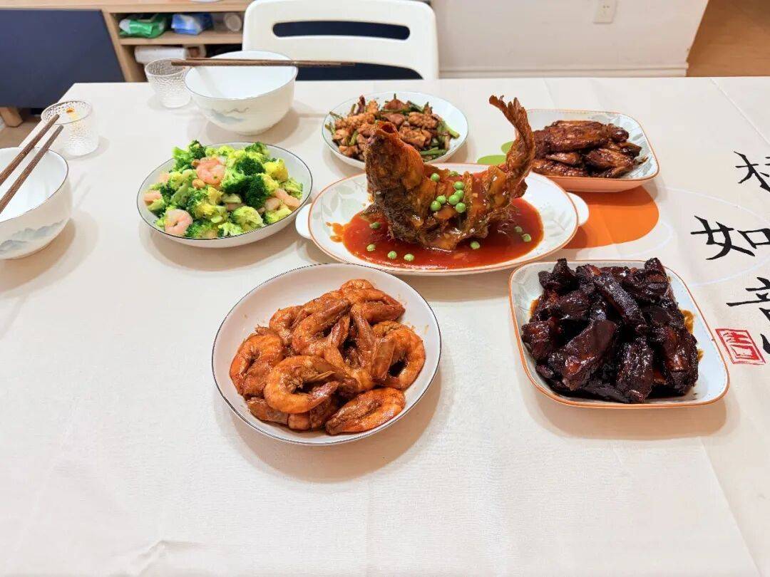 感动全网的90后小夫妻，在杭州过年啦！还有个好消息...... (pic3)