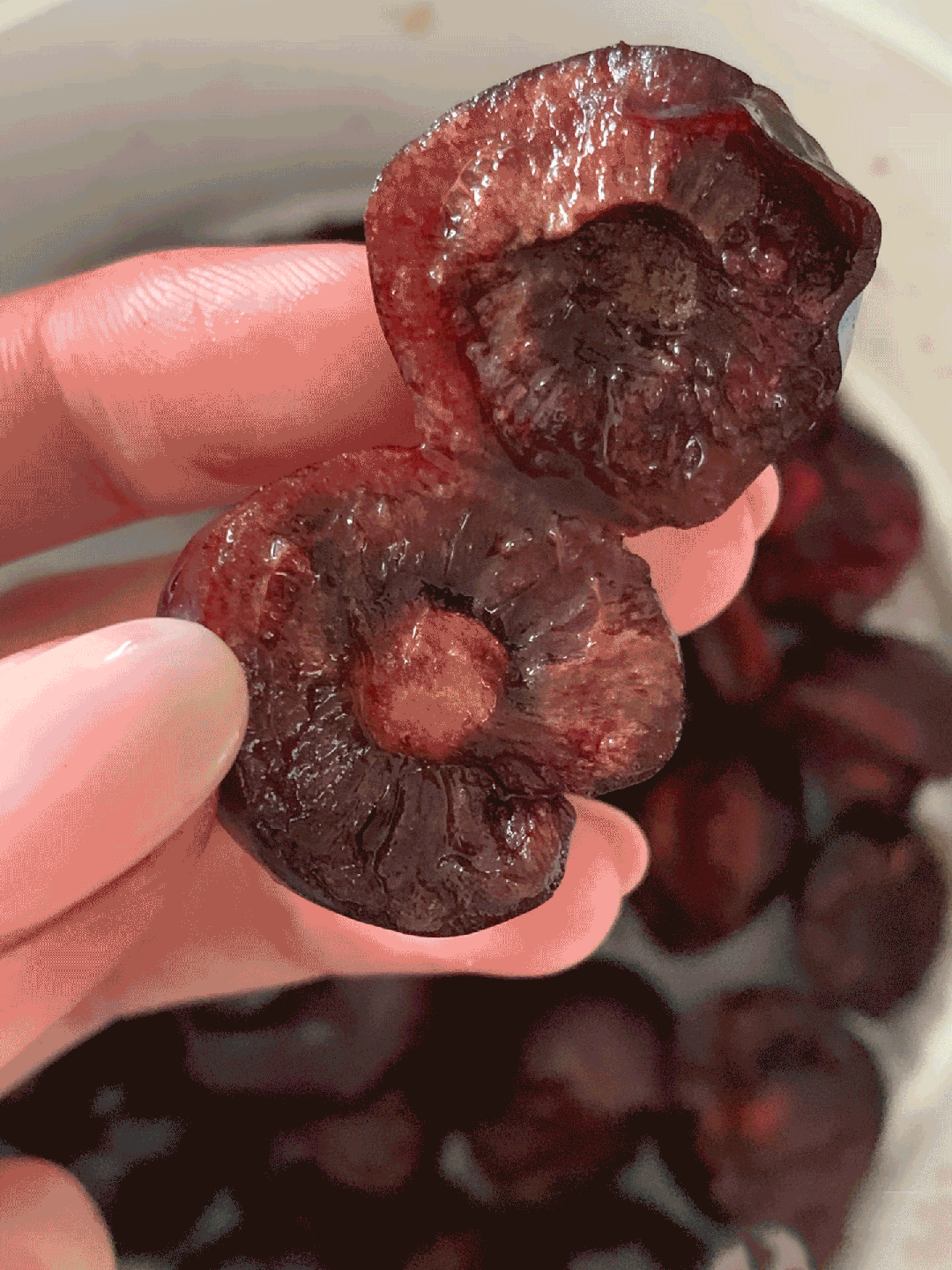 这种车厘子,毒性可达砒霜的68倍,这样保存最多可放3个月→ (pic2) 这种车厘子,毒性可达砒霜的68倍,这样保存最多可放3个月→ (pic2)