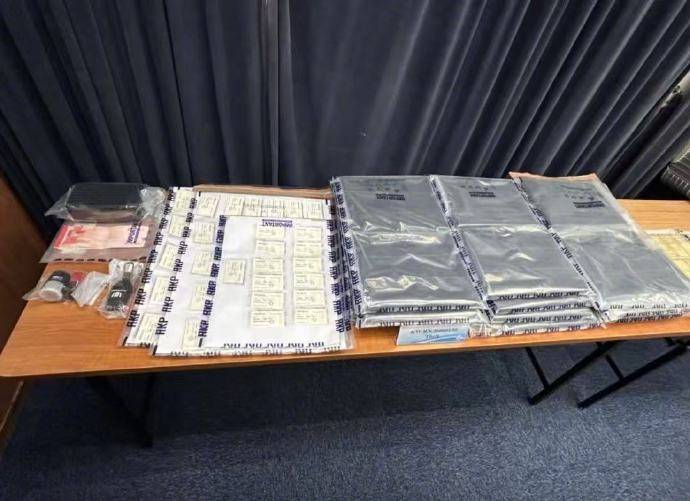 香港发生73公斤黄金劫案，价值约9300万港元，警方拘捕5人，成功找回被劫金条 (pic2)