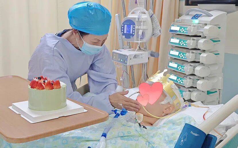 23岁女孩头痛，硬扛7天后心脏停跳，ICU里开颅3次，仍昏迷未醒！元凶几乎家家都有 (pic1)